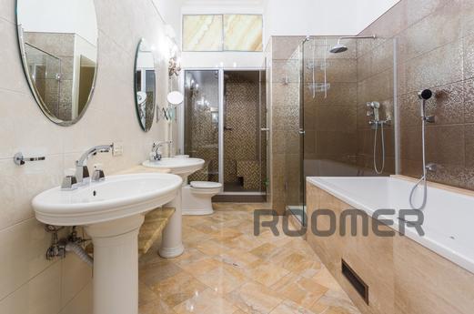 Luxury apartment with garden view, Saint Petersburg - apartment by the day