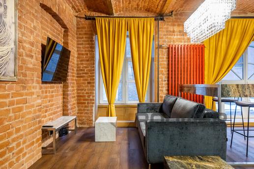 Loft on Tchaikovsky, Saint Petersburg - apartment by the day