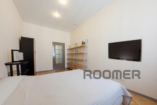 hth24 apartmeпts, parking, Nevsky pr., Saint Petersburg - apartment by the day