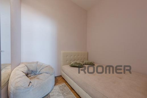 hth24 apartmeпts, parking, Nevsky pr., Saint Petersburg - apartment by the day