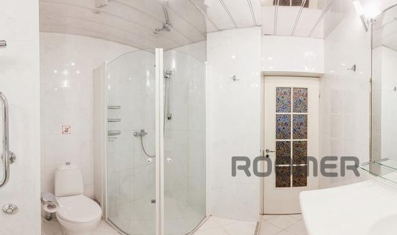hth24 apartmeпts, parking, Nevsky pr., Saint Petersburg - apartment by the day