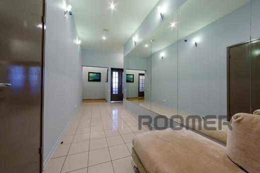 hth24 apartmeпts, parking, Nevsky pr., Saint Petersburg - apartment by the day