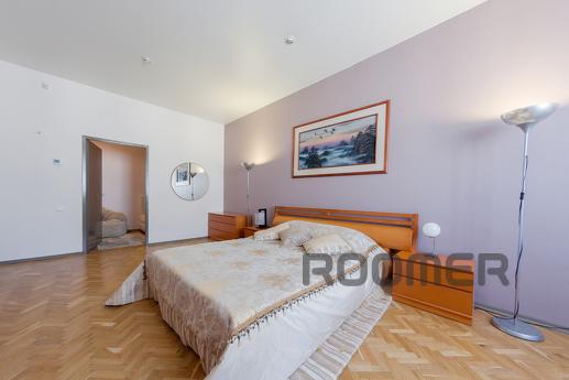 hth24 apartmeпts, parking, Nevsky pr., Saint Petersburg - apartment by the day