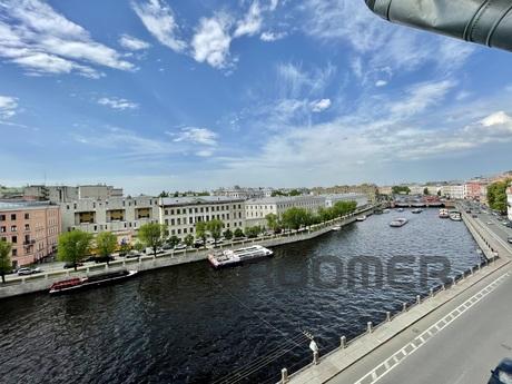 Apartment overlooking the Fontanka River, Saint Petersburg - apartment by the day