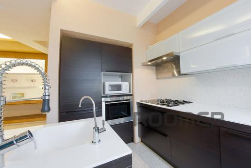 VIP apartments on Italian 33, Saint Petersburg - apartment by the day