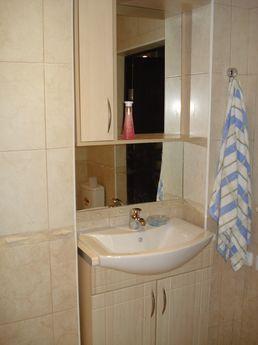 Center,2 minutes from a subway Pushkin, Kharkiv - apartment by the day