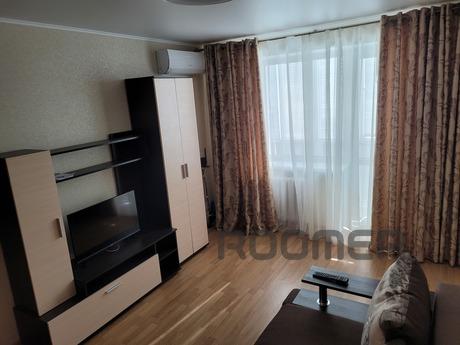 Bright apartment on Svetlaya street Arka, Odessa - apartment by the day