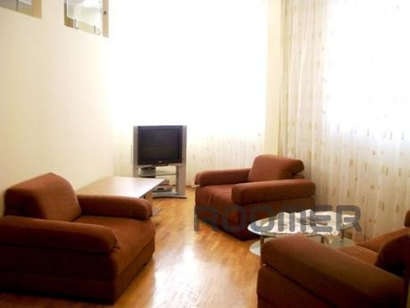 For rent for rent apartment building in downtown Baku, near 