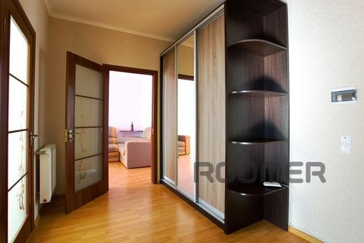Daily (hourly) renting two-bedroom apartment with 6 beds (po