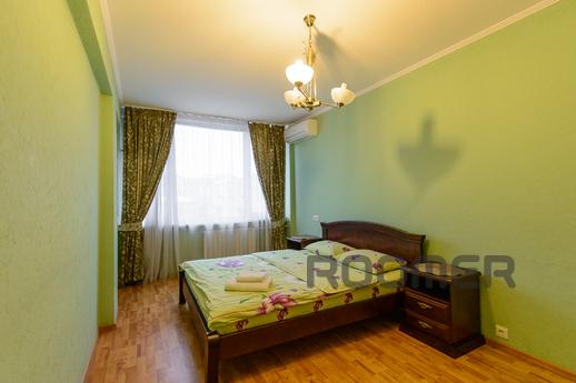 Apartment on Vladimirskaya, Kyiv - apartment by the day