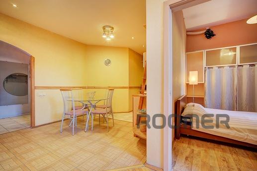 2 bedroom apartment in center, Saint Petersburg - apartment by the day