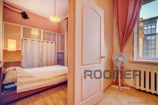 2 bedroom apartment in center, Saint Petersburg - apartment by the day