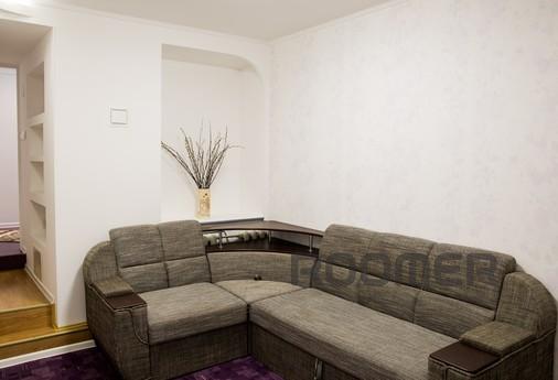 Rent a cozy 2-room. sq. in the center of, Odessa - apartment by the day