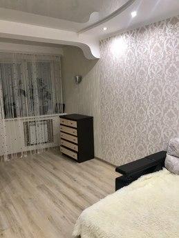 Cozy apartment from the owner, Yuzhny - apartment by the day