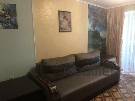 Own 2-room. apartment on the 2nd station, Odessa - apartment by the day