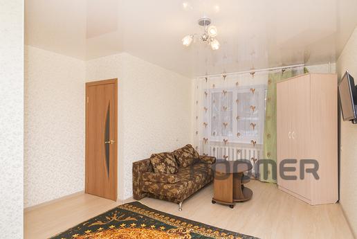 Affordable APARTMENT IN THE HEART OF THE, Yekaterinburg - apartment by the day