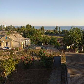I rent a three-room apartment in Ochakov, Ochakiv - apartment by the day
