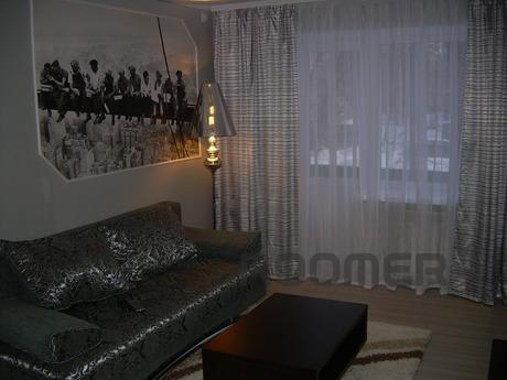 Two-bedroom apartment, VIP, modern renovation in 2012. Downt