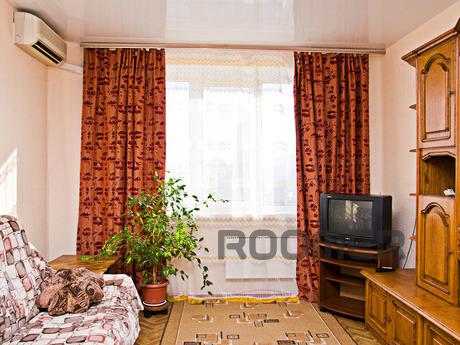 Comfortable, modern apartment, situated 5 min from the IRTC 