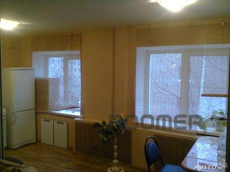 2-х кімнатна 7 гвардійської, Волгоград - квартира подобово