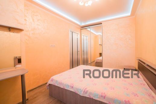 2 bedroom apartment in luxuri house, Saratov - apartment by the day
