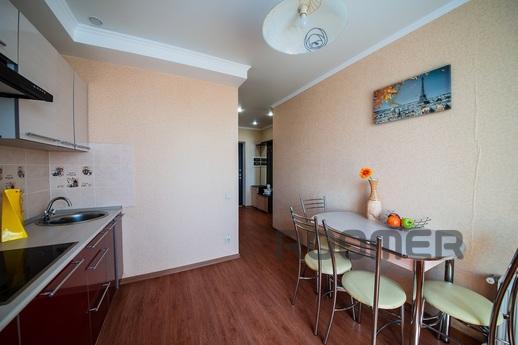 2-bedroom apartment in Vesenny Passage., Saratov - apartment by the day