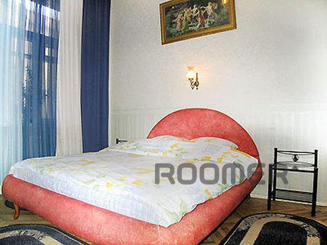 На Крещатике, 2 спальни + гостиная, Киев - квартира посуточно