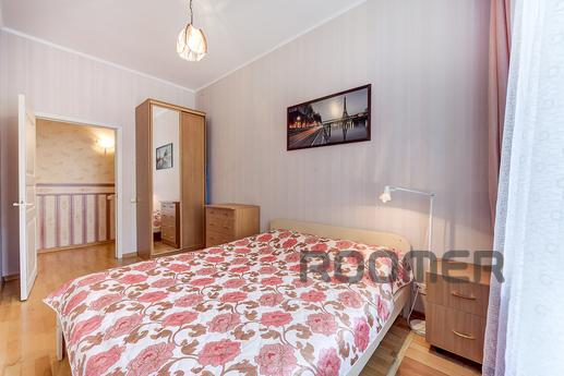 Spacious 2-bedroom apartment, Санкт-Петербург - квартира подобово