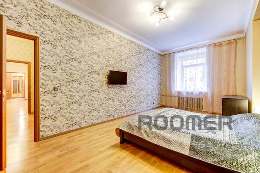 3-bedroom apartment in the center of St., Санкт-Петербург - квартира подобово