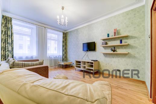 3-bedroom apartment in the center of St., Санкт-Петербург - квартира подобово