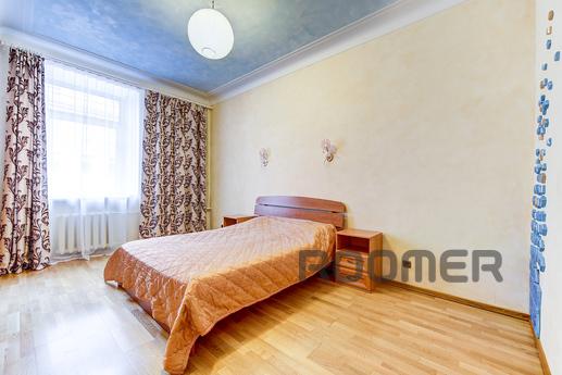 3-bedroom apartment in the center of St., Санкт-Петербург - квартира подобово