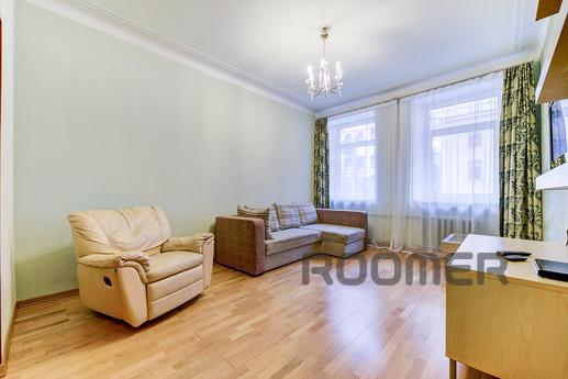 3-bedroom apartment in the center of St., Санкт-Петербург - квартира подобово