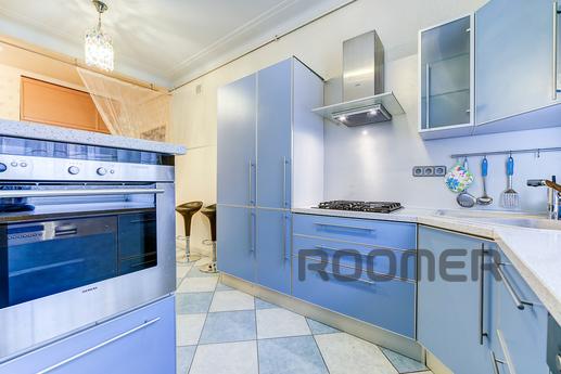 3-bedroom apartment in the center of St., Санкт-Петербург - квартира подобово