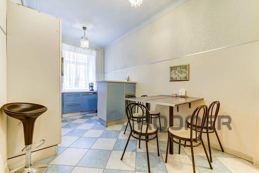 3-bedroom apartment in the center of St., Санкт-Петербург - квартира подобово