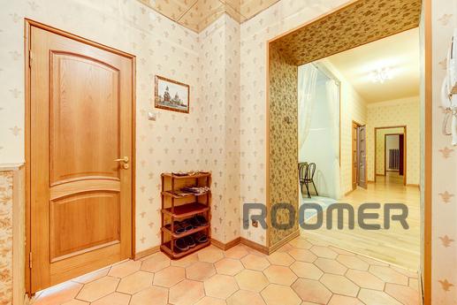 3-bedroom apartment in the center of St., Санкт-Петербург - квартира подобово