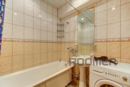 2 bedroom apartment on Marat, Saint Petersburg - apartment by the day