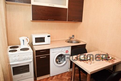 1-кімнатна люкс в Центрі Красноярська, Красноярськ - квартира подобово