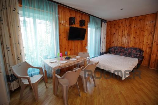 Апартаменти в будинку на піску, Чорноморськ (Іллічівськ) - квартира подобово