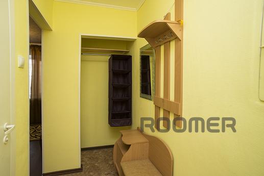 1-комнатная квартир в центре рядом Метро, Екатеринбург - квартира посуточно
