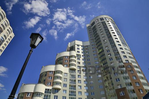 1 room. Excellent apartment in the New H, Yekaterinburg - apartment by the day