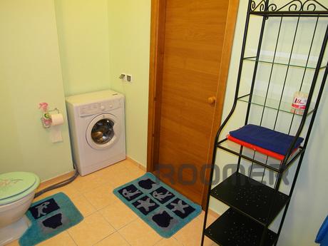 1 room. Excellent apartment in the New H, Yekaterinburg - apartment by the day