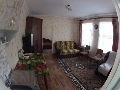 Rent Housing in Alushta, Alushta - apartment by the day