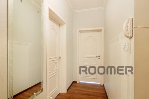 2-Bedroom on Voroshilov Avenue, Ростов-на-Дону - квартира подобово