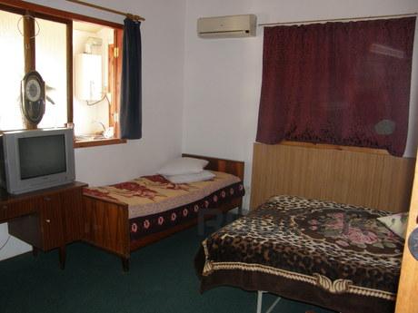 Комфортні номери в приватному будинку, Алушта - квартира подобово