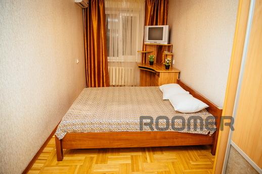 Trehkomn. in Rostov BTF Center Apartment, Ростов-на-Дону - квартира подобово