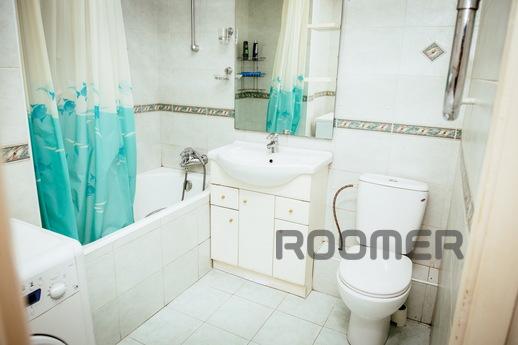 Trehkomn. in Rostov BTF Center Apartment, Ростов-на-Дону - квартира подобово