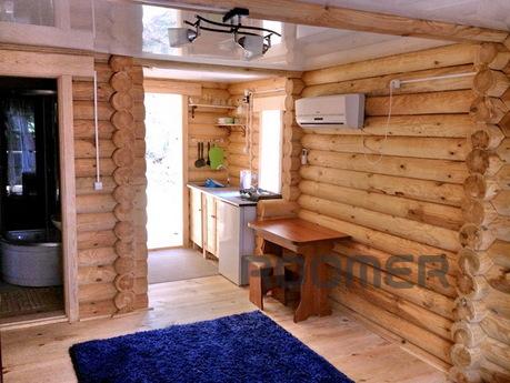 Ми знаходимося у Великій Ялті - г.Алупка (ПБК). Новий 2-х по