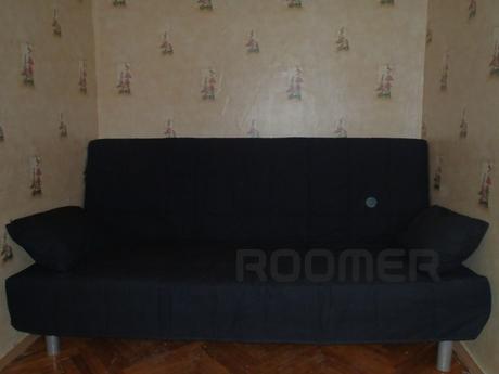 The apartment is located 7 minutes from the metro pl.Muzhest