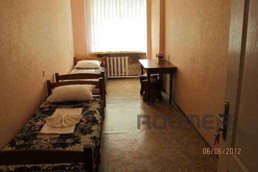 We rent cheap rooms, close to the train, Mykolaiv - apartment by the day