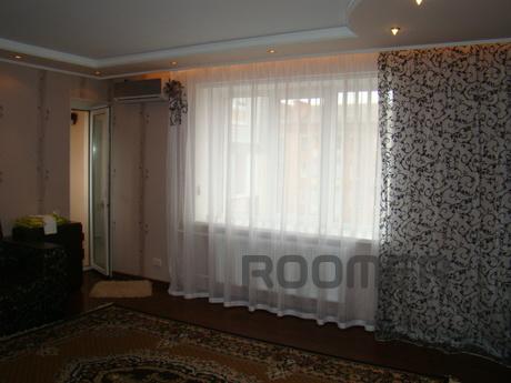Квартира подобово в самому центрі міста, Чернігів - квартира подобово